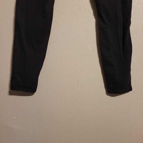 BP Distressed Black Jeans - Picture 5 of 10